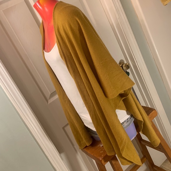 Yellow Cardigan - Picture 9 of 11